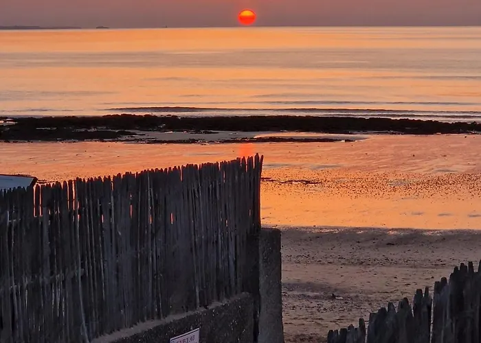 アパート Gipsy Chic Duplex On The カロル